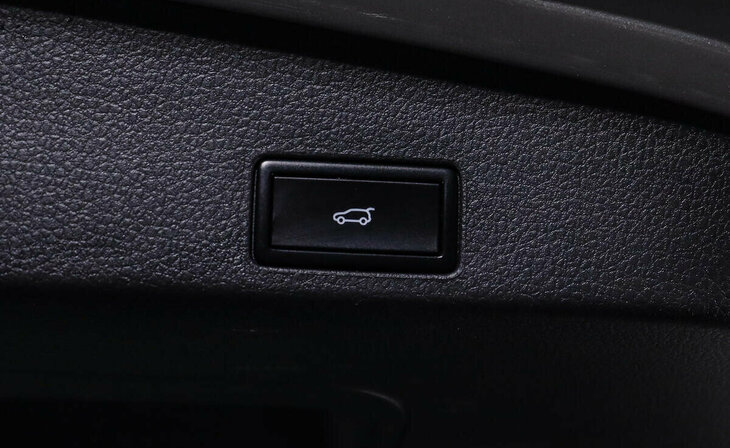 Volkswagen Touareg - Фото 17