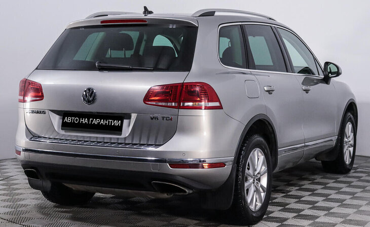 Volkswagen Touareg - Фото 2