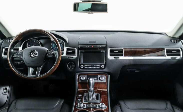 Volkswagen Touareg - Фото 5