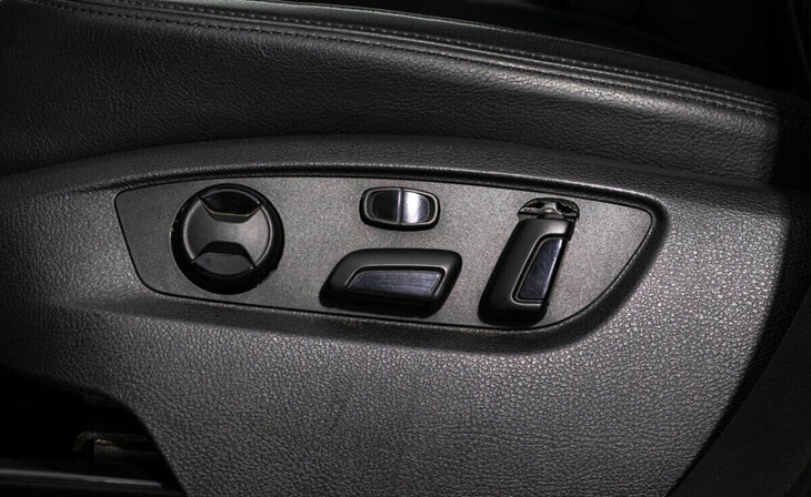 Volkswagen Touareg - Фото 14