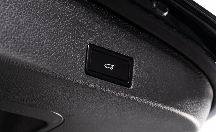 Volkswagen Touareg - Фото 16