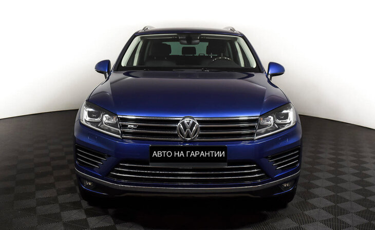 Volkswagen Touareg - Фото 1