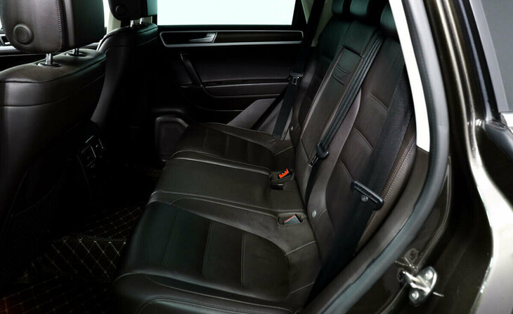 Volkswagen Touareg - Фото 11