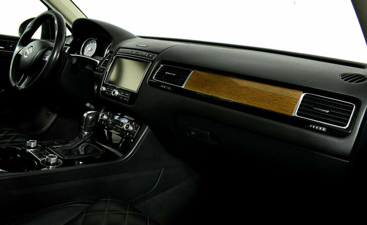 Volkswagen Touareg - Фото 4