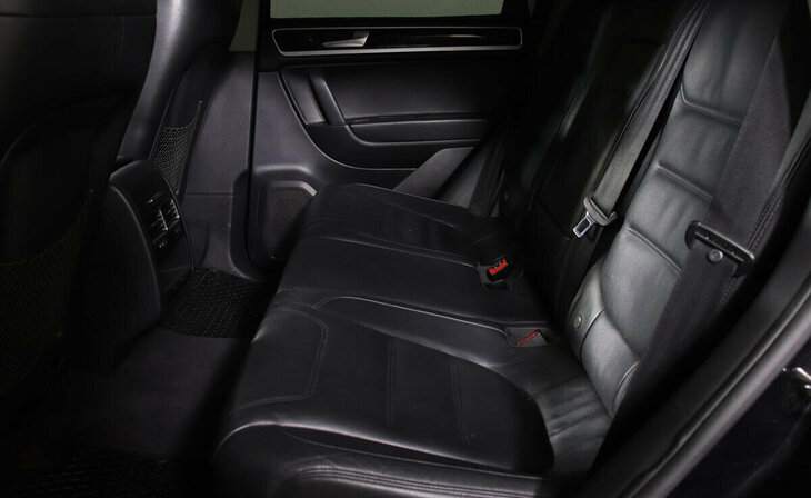 Volkswagen Touareg - Фото 11
