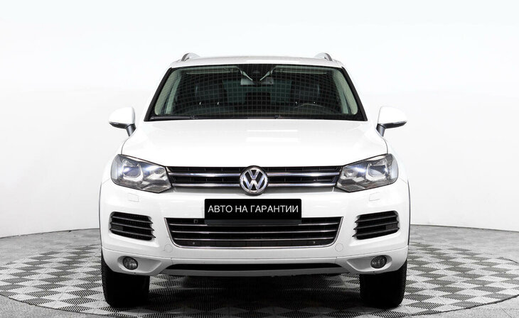 Volkswagen Touareg - Фото 1