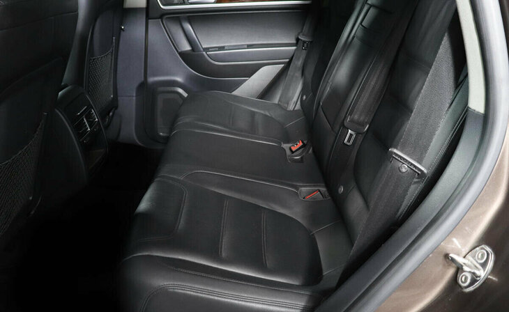 Volkswagen Touareg - Фото 9