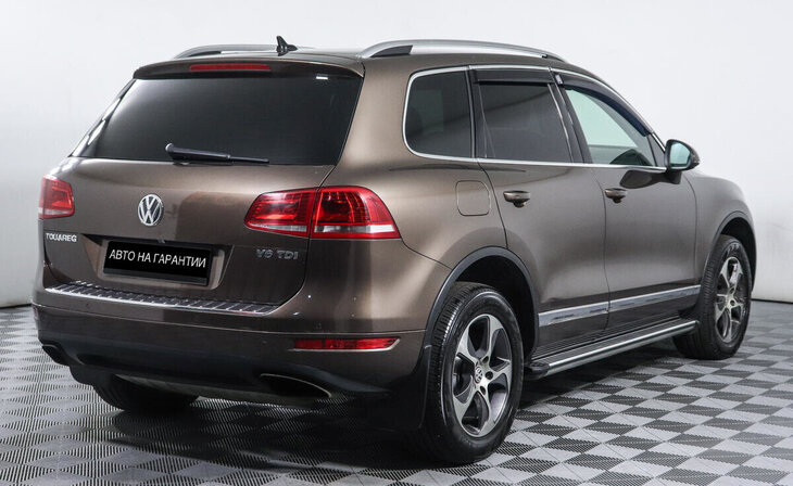 Volkswagen Touareg - Фото 2