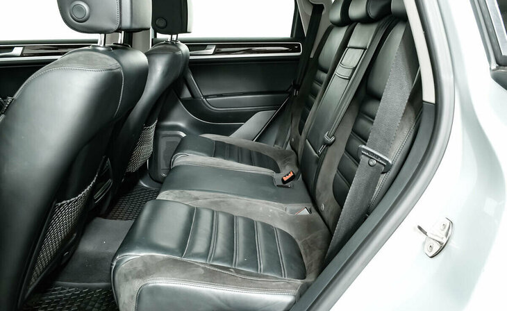 Volkswagen Touareg - Фото 10