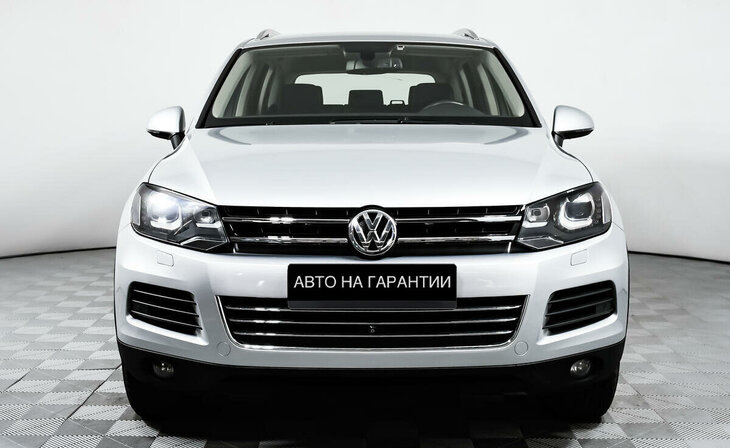 Volkswagen Touareg - Фото 1