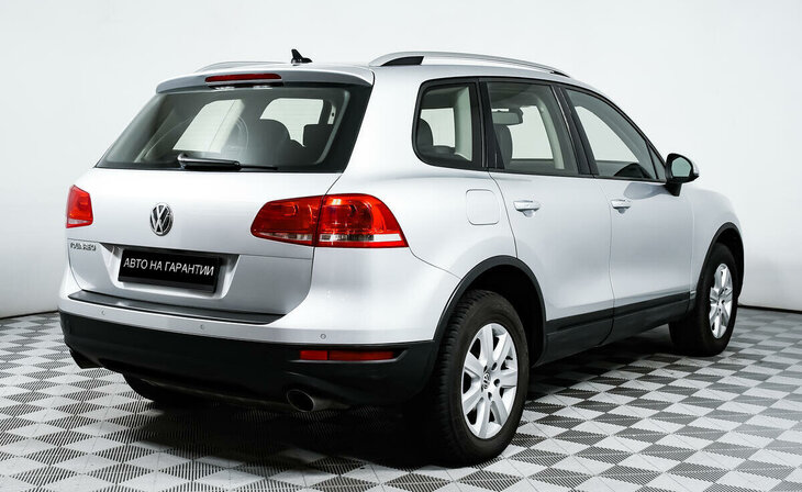Volkswagen Touareg - Фото 2