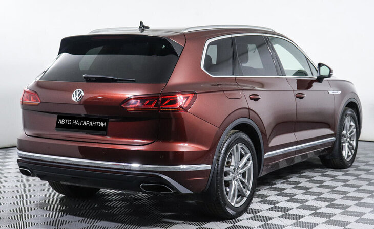 Volkswagen Touareg - Фото 2