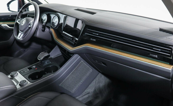 Volkswagen Touareg - Фото 5