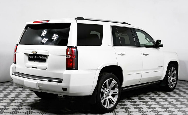 Chevrolet Tahoe - Фото 2