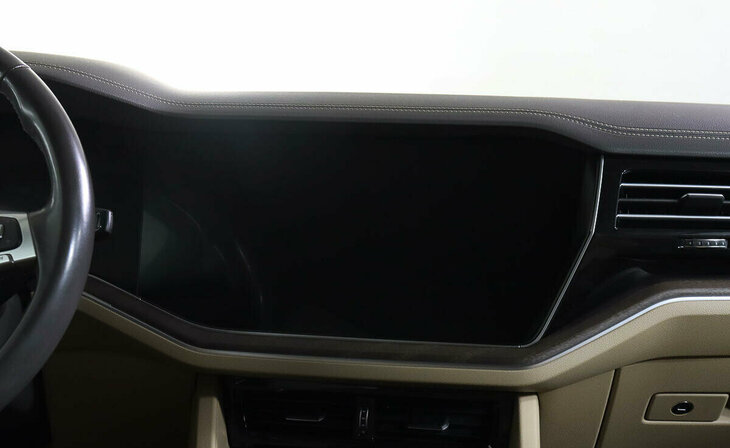 Volkswagen Touareg - Фото 11