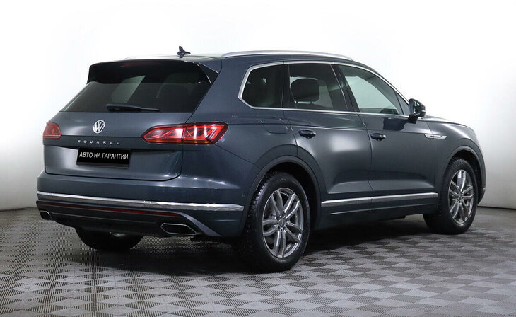 Volkswagen Touareg - Фото 3