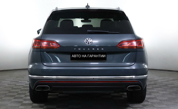 Volkswagen Touareg - Фото 4