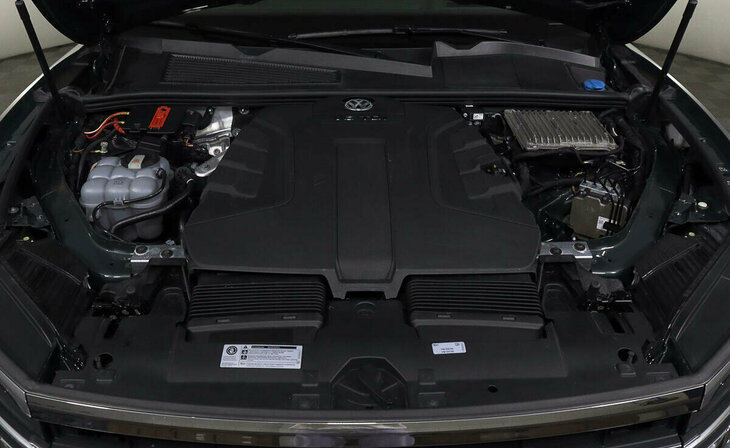 Volkswagen Touareg - Фото 5