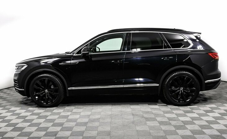 Volkswagen Touareg - Фото 2