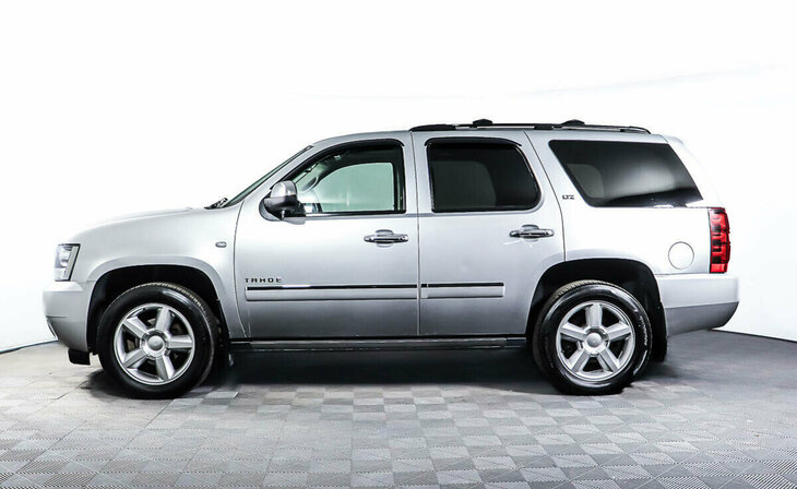 Chevrolet Tahoe - Фото 2