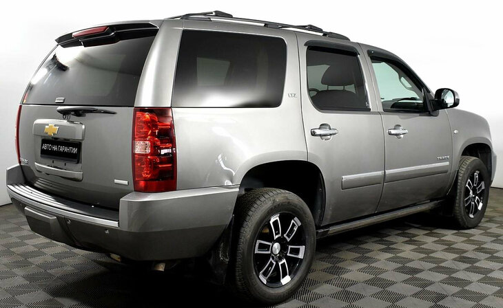 Chevrolet Tahoe - Фото 2