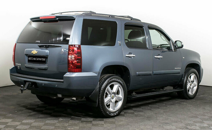 Chevrolet Tahoe - Фото 2