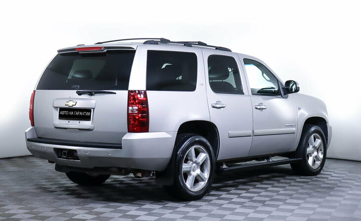 Chevrolet Tahoe - Фото 2