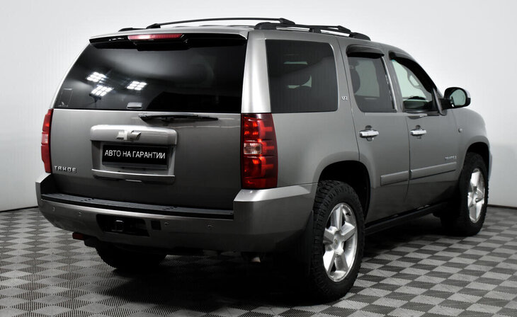 Chevrolet Tahoe - Фото 2