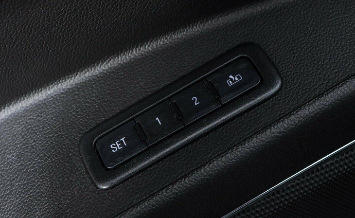 Chevrolet Tahoe - Фото 14