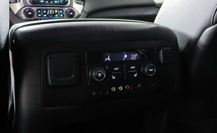 Chevrolet Tahoe - Фото 21