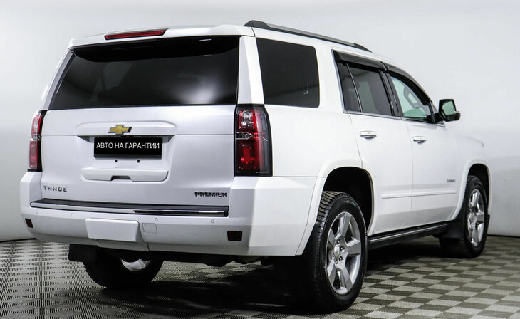 Chevrolet Tahoe - Фото 2