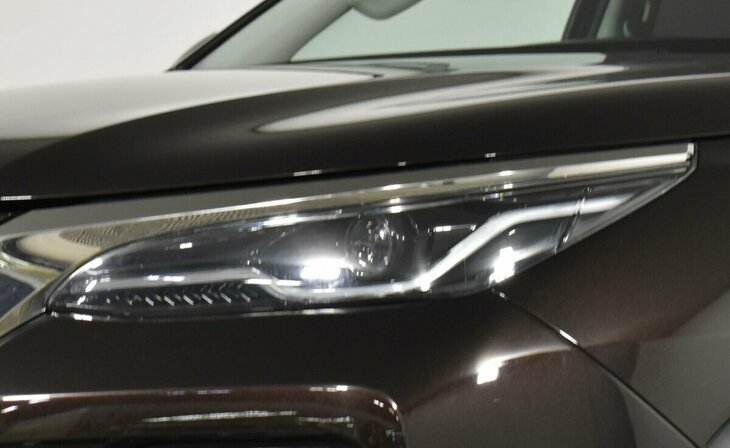 Toyota Fortuner - Фото 4