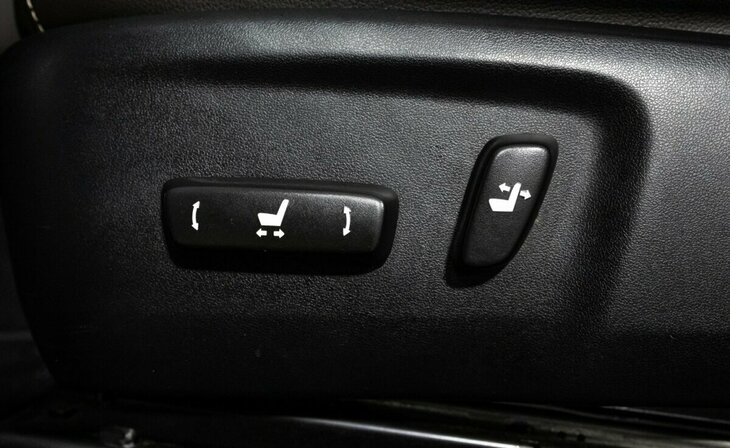 Toyota Fortuner - Фото 14