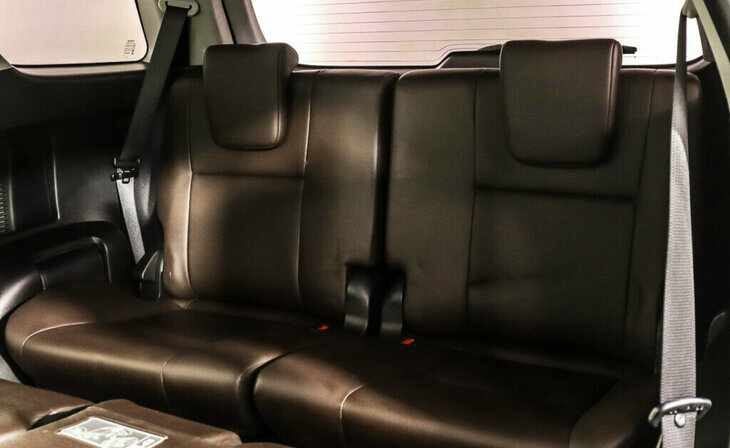 Toyota Fortuner - Фото 17