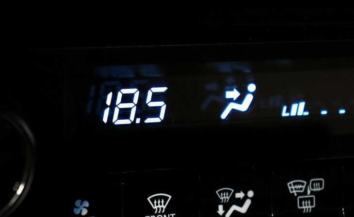 Toyota Fortuner - Фото 11