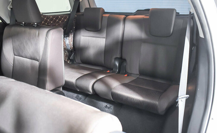 Toyota Fortuner - Фото 15