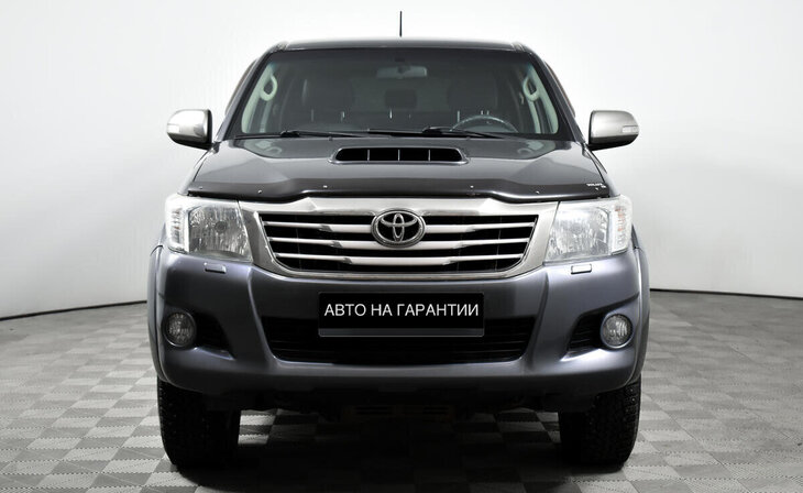Toyota Hilux - Фото 1