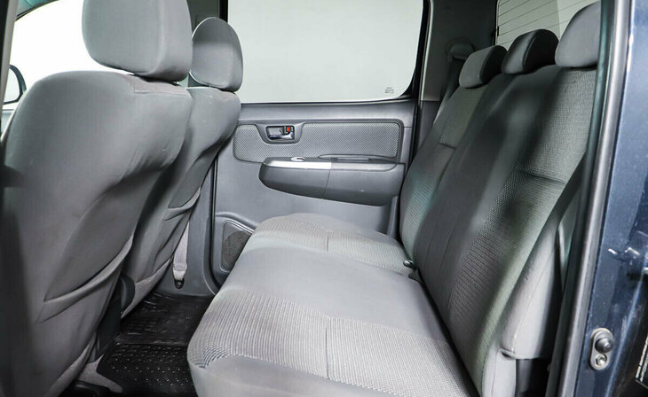 Toyota Hilux - Фото 14