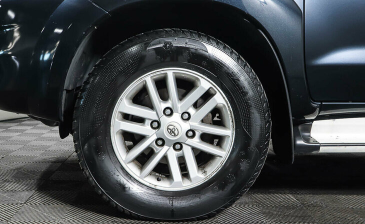 Toyota Hilux - Фото 5