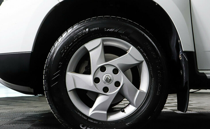 Renault Duster - Фото 7