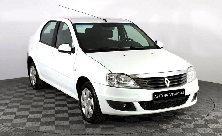 Renault Logan - Фото 1