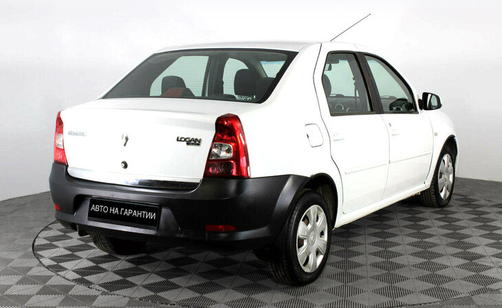 Renault Logan - Фото 3