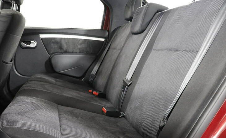 Renault Logan - Фото 8