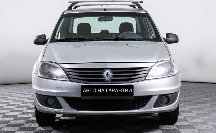 Renault Logan - Фото 1