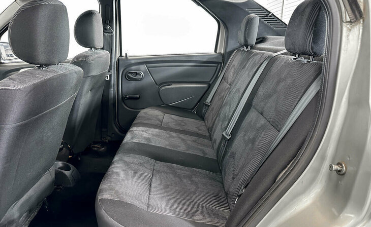 Renault Logan - Фото 9