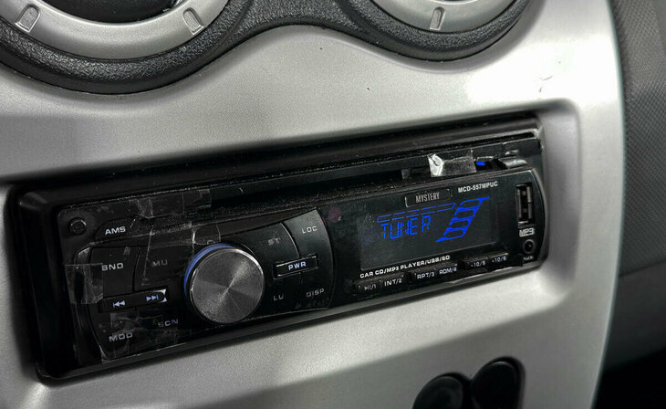 Renault Logan - Фото 7