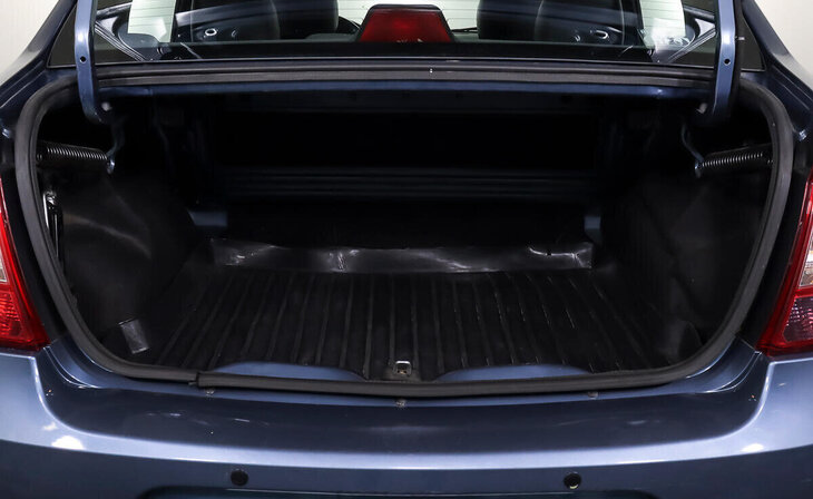 Renault Logan - Фото 11