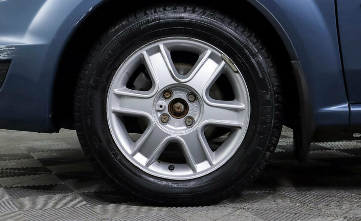 Renault Logan - Фото 4