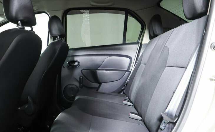 Renault Logan - Фото 13