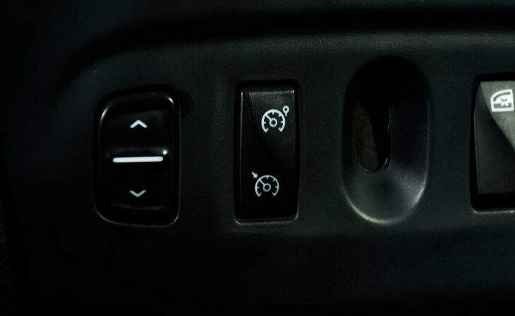 Renault Logan - Фото 10